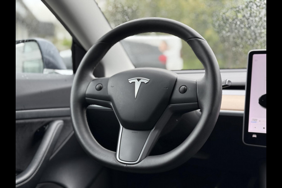 Tesla Model 3 Range Plus RWD | Autopilot | Panorama | Leder |
