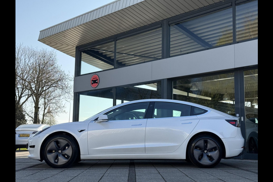 Tesla Model 3 Range Plus RWD | Autopilot | Panorama | Trekhaak |