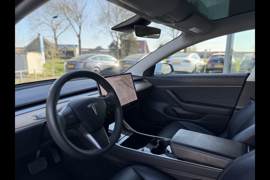 Tesla Model 3 Range Plus RWD | Autopilot | Panorama | Trekhaak |