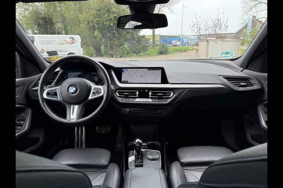 BMW 1-serie 118i M-Sport | Leder | Apple Carplay | Live Cockpit |
