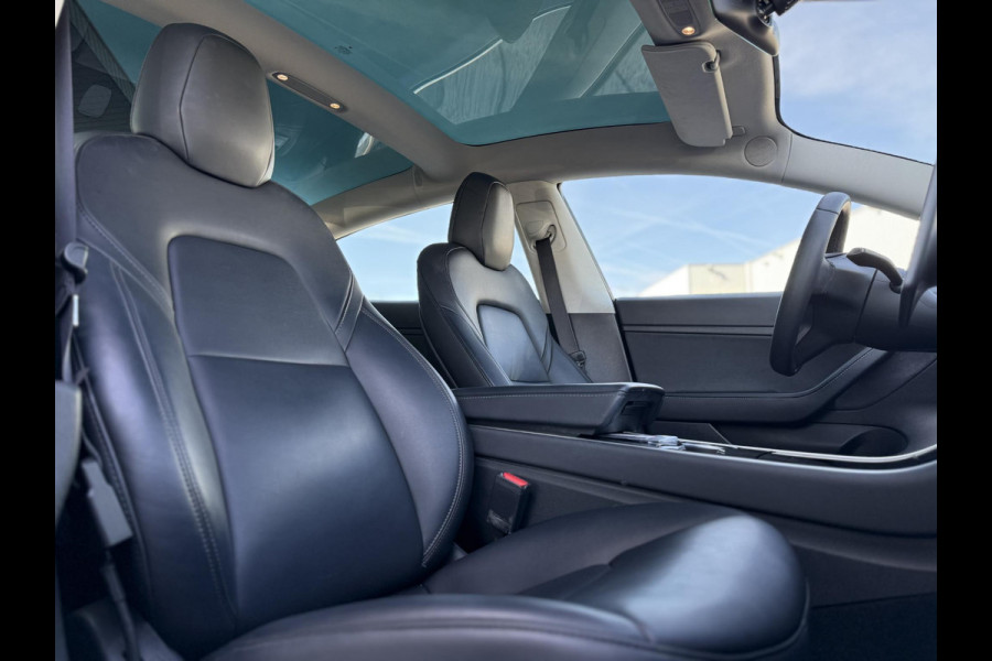 Tesla Model 3 Range Plus | Autopilot | Panorama | Leder | Navi | Camera