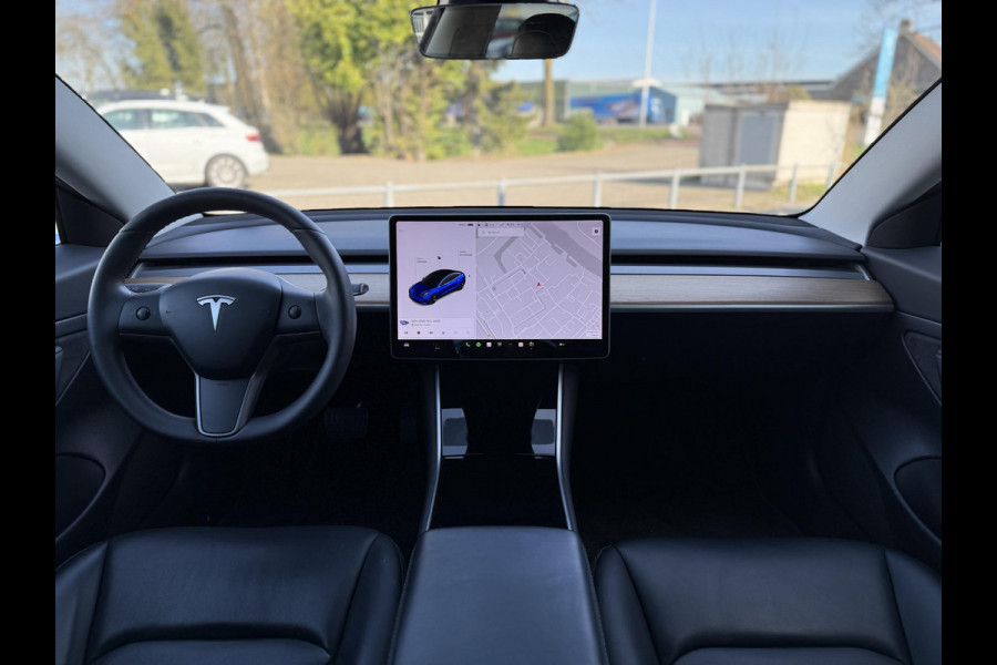 Tesla Model 3 Range Plus | Autopilot | Panorama | Leder | Navi | Camera