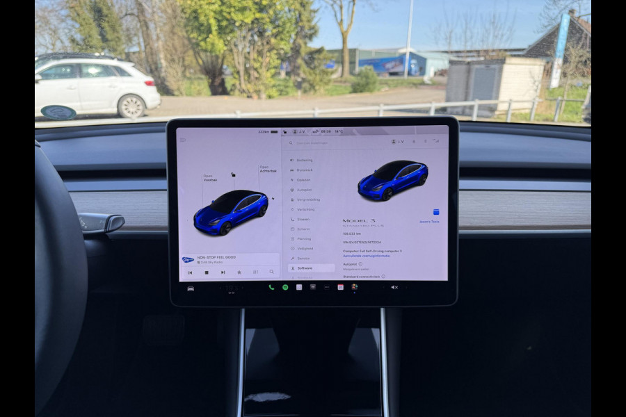 Tesla Model 3 Range Plus | Autopilot | Panorama | Leder | Navi | Camera