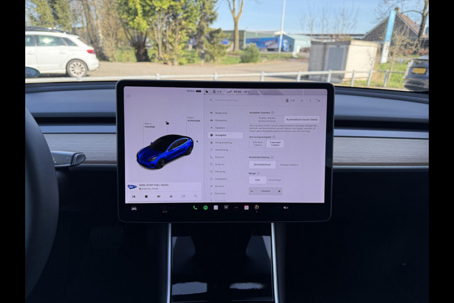 Tesla Model 3 Range Plus | Autopilot | Panorama | Leder | Navi | Camera