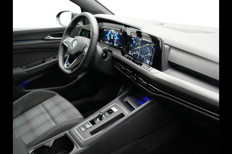 Volkswagen Golf GTE 245pk Plug In Hybrid DSG PHEV | Adaptive Cruise | Carplay | LED | Navigatie | Sfeerverlichting | Stoelverwarming |