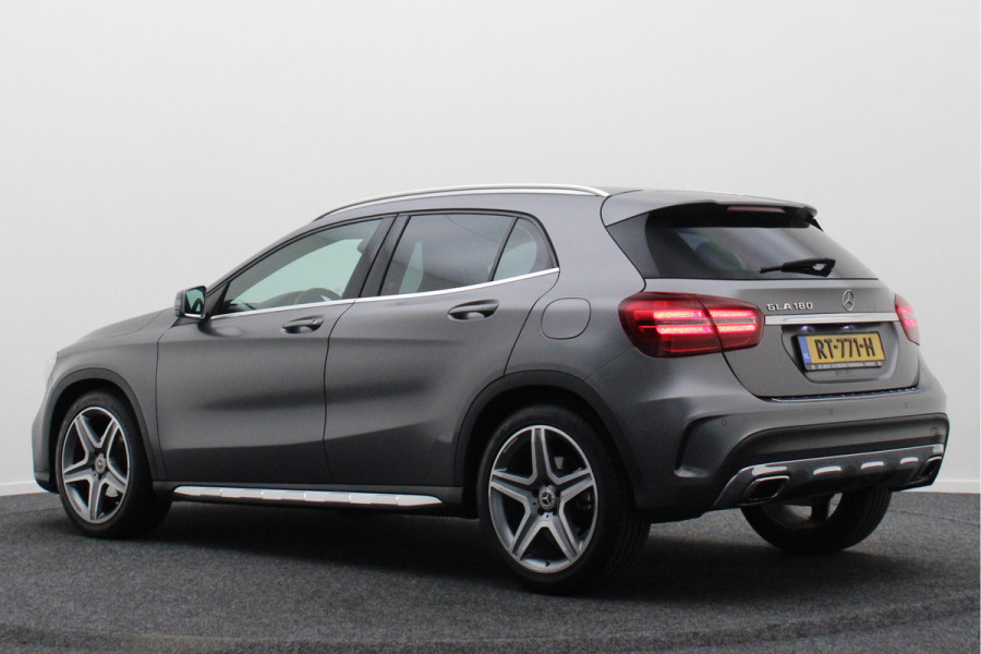 Mercedes-Benz GLA 180 Business Solution AMG Automaat, LED, Navigatie, Camera, Climate, Trekhaak, 19"
