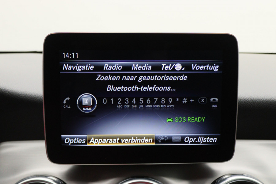 Mercedes-Benz GLA 180 Business Solution AMG Automaat, LED, Navigatie, Camera, Climate, Trekhaak, 19"