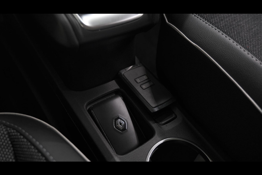 Renault Captur Mild Hybrid 140 EDC Techno | Apple Carplay | Parkeersensoren | Climate Control