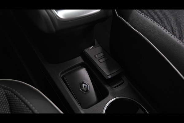 Renault Captur Mild Hybrid 140 EDC Techno | Apple Carplay | Parkeersensoren | Climate Control