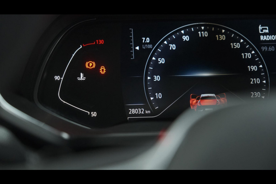 Renault Captur Mild Hybrid 140 EDC Techno | Apple Carplay | Parkeersensoren | Climate Control
