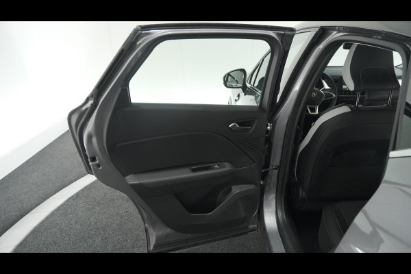 Renault Captur Mild Hybrid 140 EDC Techno | Apple Carplay | Parkeersensoren | Climate Control
