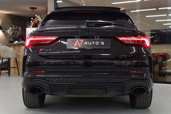 Audi RSQ3 Sportback TFSI RS Pano/Sonos/Camera/Carplay/RSStoelen/BOMVOL