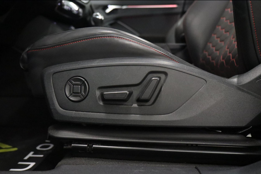 Audi RSQ3 Sportback TFSI RS Pano/Sonos/Camera/Carplay/RSStoelen/BOMVOL
