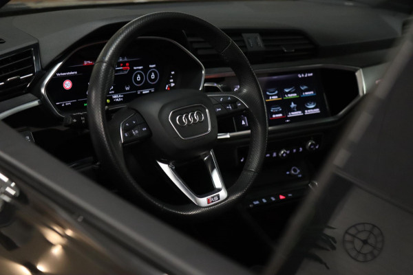 Audi RSQ3 Sportback TFSI RS Pano/Sonos/Camera/Carplay/RSStoelen/BOMVOL