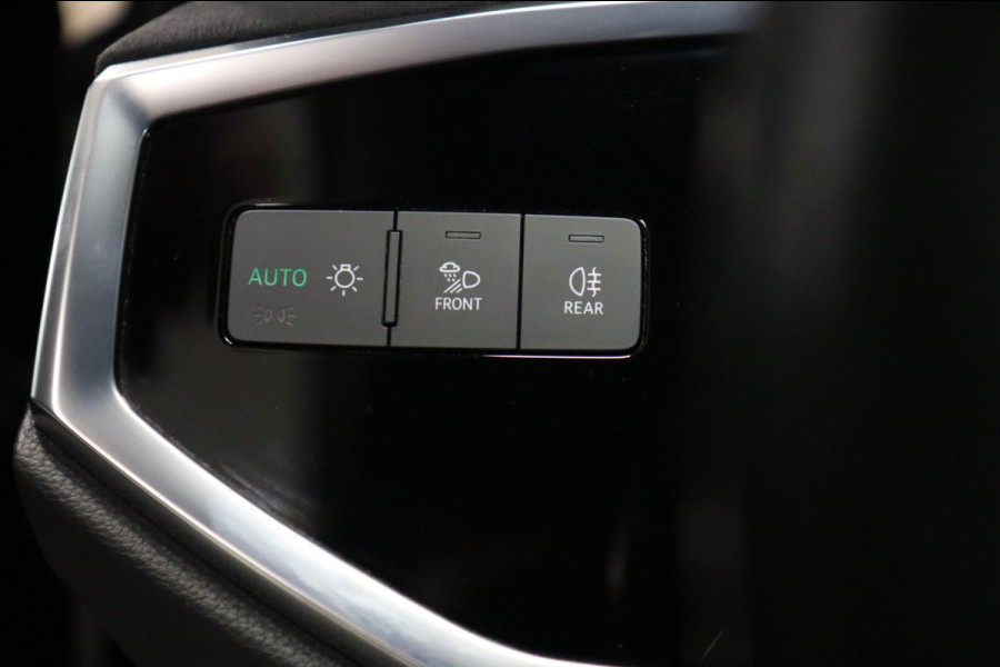 Audi RSQ3 Sportback TFSI RS Pano/Sonos/Camera/Carplay/RSStoelen/BOMVOL