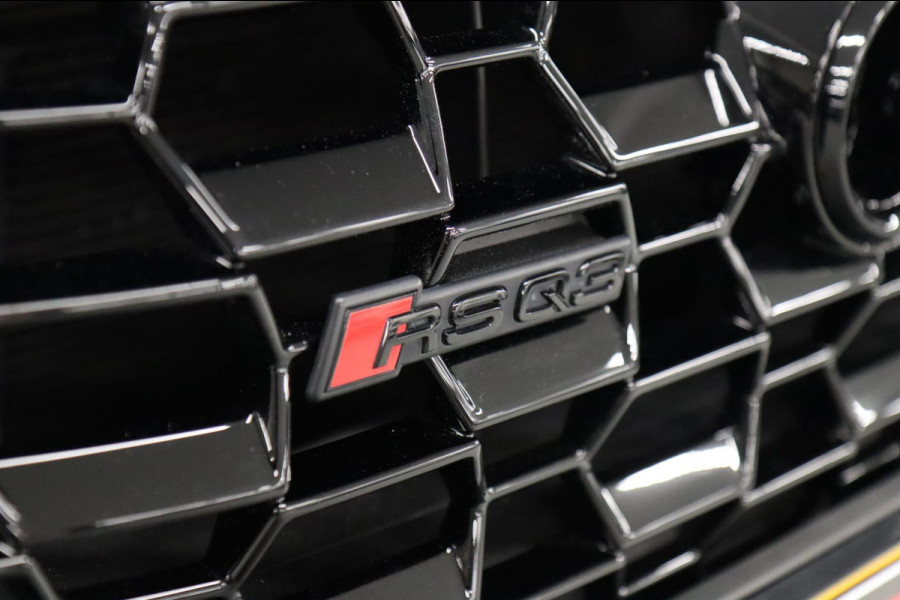 Audi RSQ3 Sportback TFSI RS Pano/Sonos/Camera/Carplay/RSStoelen/BOMVOL
