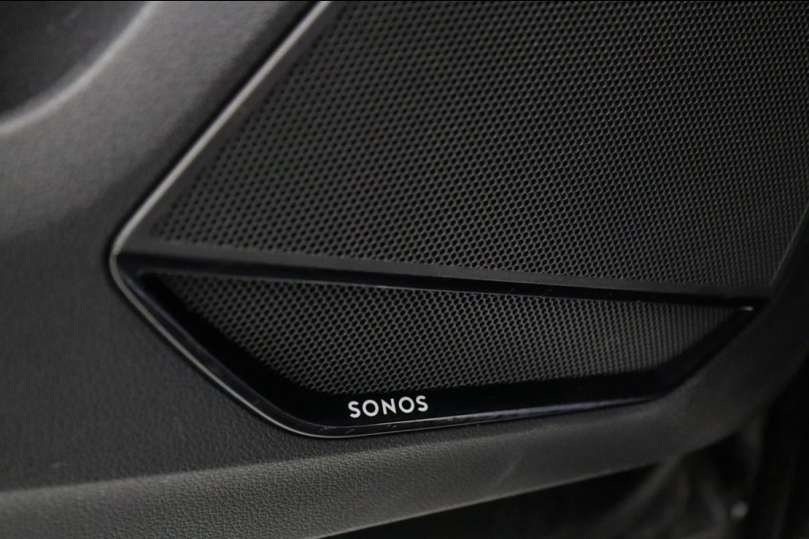 Audi RSQ3 Sportback TFSI RS Pano/Sonos/Camera/Carplay/RSStoelen/BOMVOL