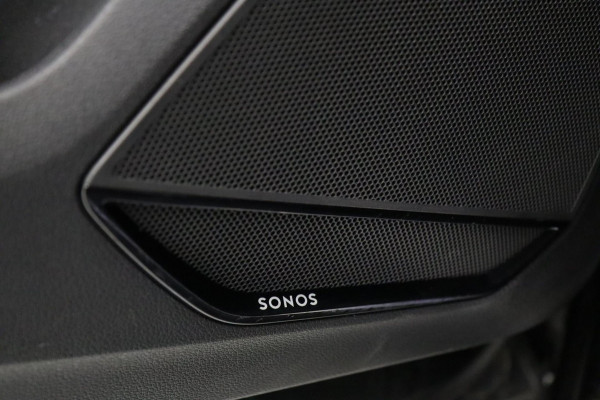 Audi RSQ3 Sportback TFSI RS Pano/Sonos/Camera/Carplay/RSStoelen/BOMVOL
