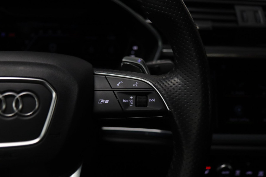 Audi RSQ3 Sportback TFSI RS Pano/Sonos/Camera/Carplay/RSStoelen/BOMVOL