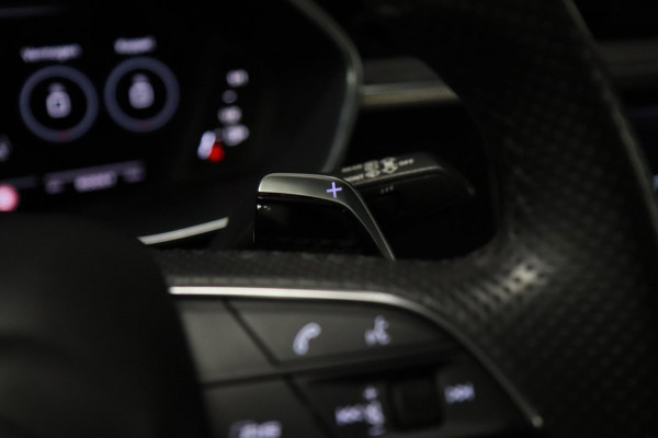 Audi RSQ3 Sportback TFSI RS Pano/Sonos/Camera/Carplay/RSStoelen/BOMVOL