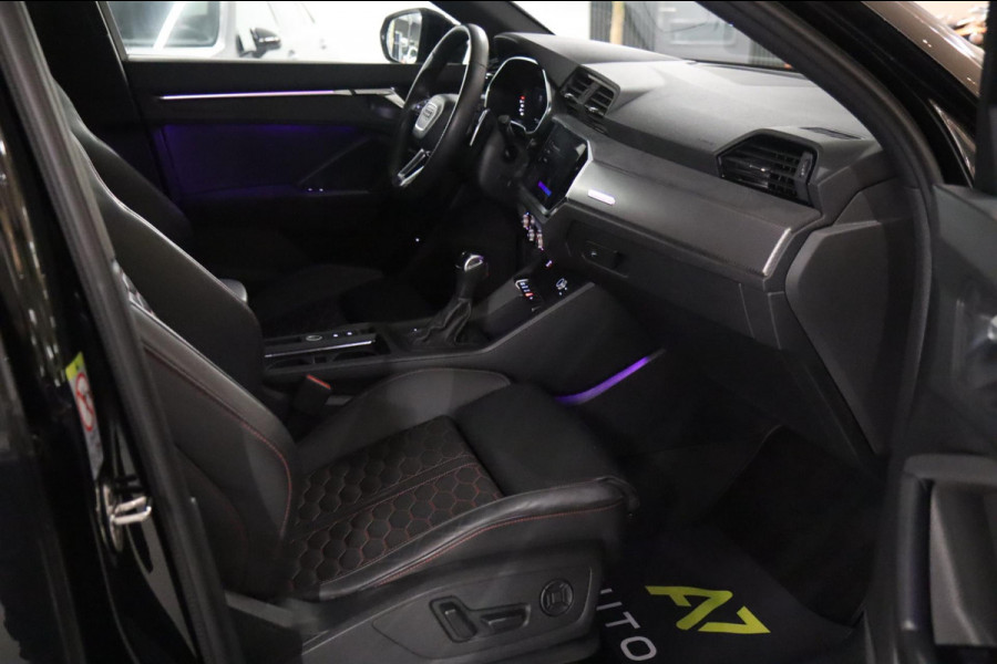 Audi RSQ3 Sportback TFSI RS Pano/Sonos/Camera/Carplay/RSStoelen/BOMVOL
