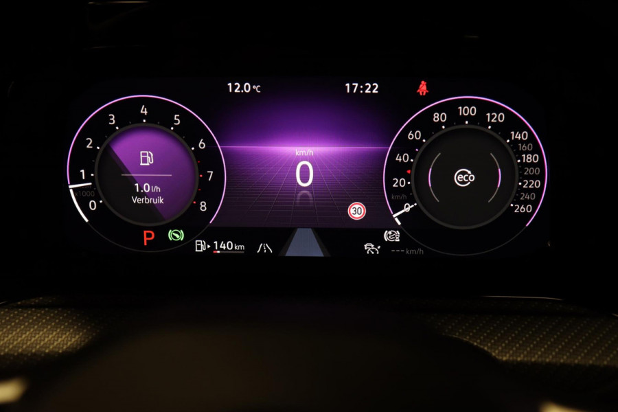 Volkswagen Golf 1.5 eTSI 3X R-Line PANO/IQLIGHT/BLINDESPOT/CARPLAY/VOLL