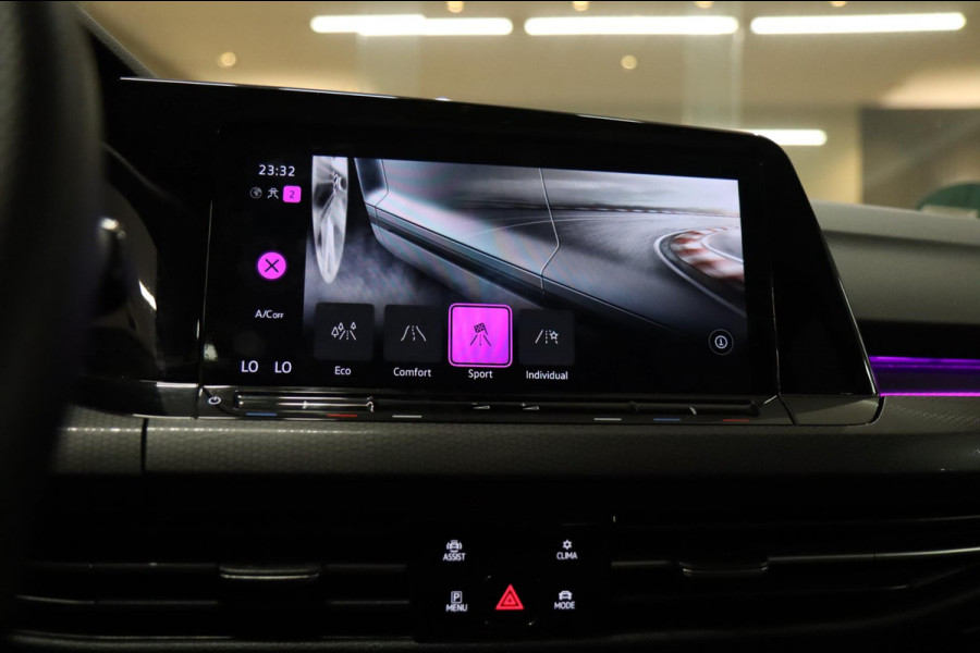 Volkswagen Golf 2.0 TSI GTI /PANO/IQ-LIGHT/H&K/CARPLAY/VOLL