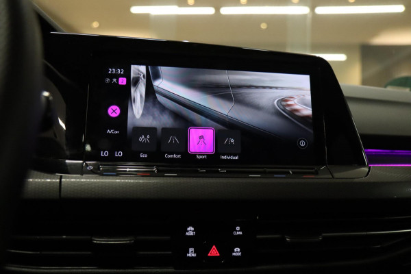 Volkswagen Golf 2.0 TSI GTI /PANO/IQ-LIGHT/H&K/CARPLAY/VOLL