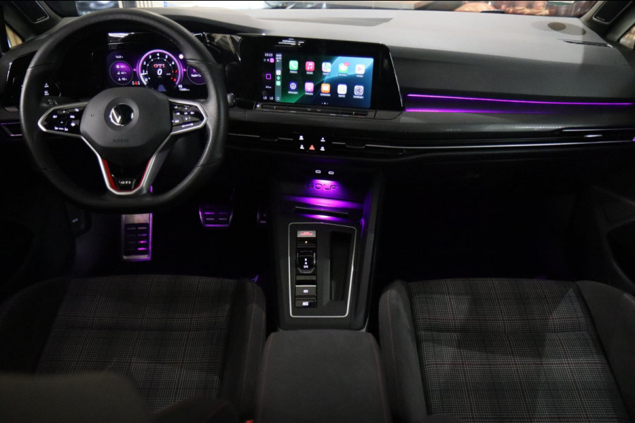 Volkswagen Golf 2.0 TSI GTI /PANO/IQ-LIGHT/H&K/CARPLAY/VOLL