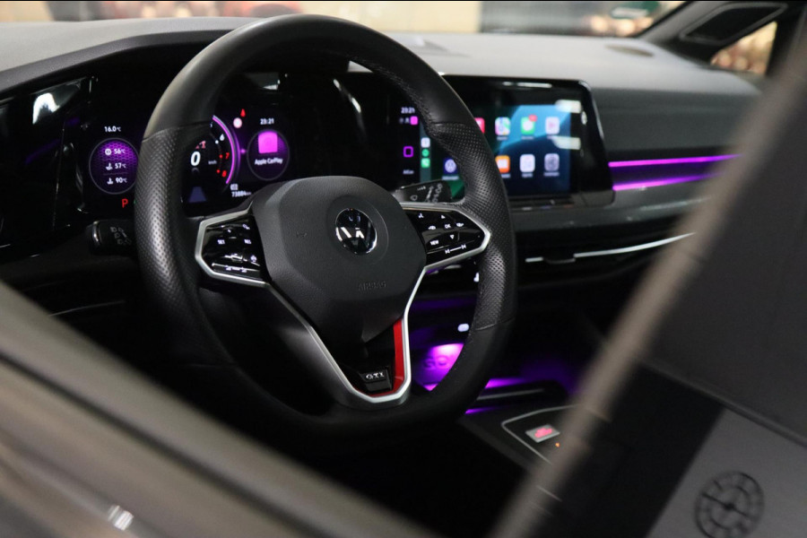 Volkswagen Golf 2.0 TSI GTI /PANO/IQ-LIGHT/H&K/CARPLAY/VOLL