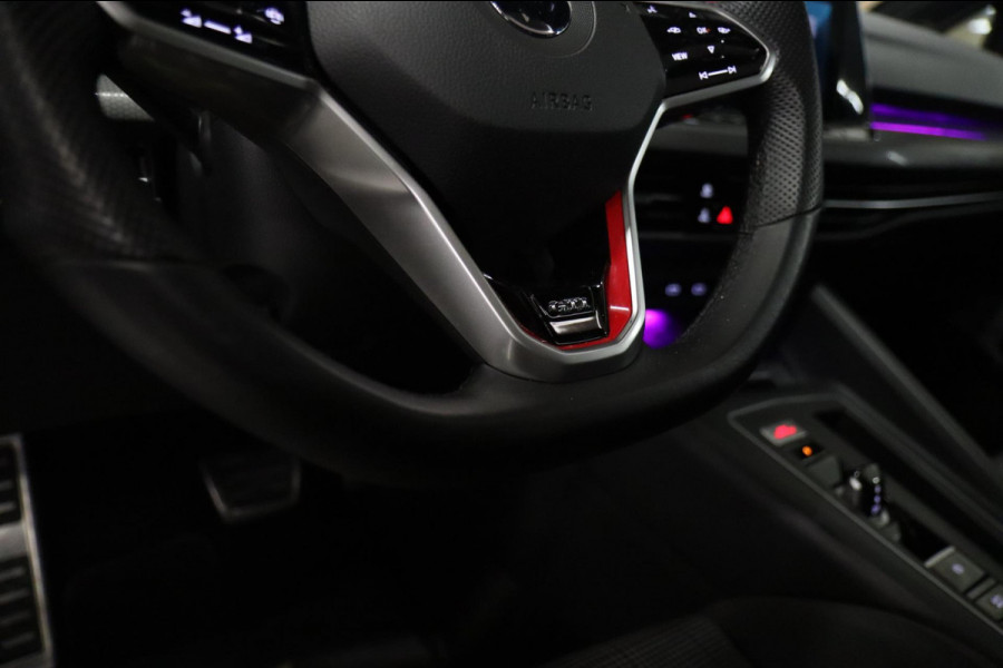 Volkswagen Golf 2.0 TSI GTI /PANO/IQ-LIGHT/H&K/CARPLAY/VOLL