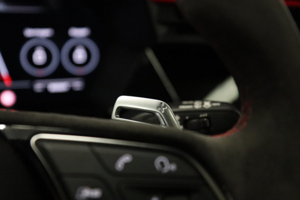 Audi RS3 Sportback 2.5 TFSI quattro /PANO/B&O/Memory/BOMVOL