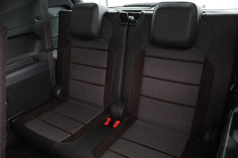 Seat Tarraco 2.0 TSI 4Drive Xcellence 7-persoons | Panoramadak | Trekhaak | Carplay | Adaptive cruise | Keyless | Full LED | Navigatie | Virtual Cockpit