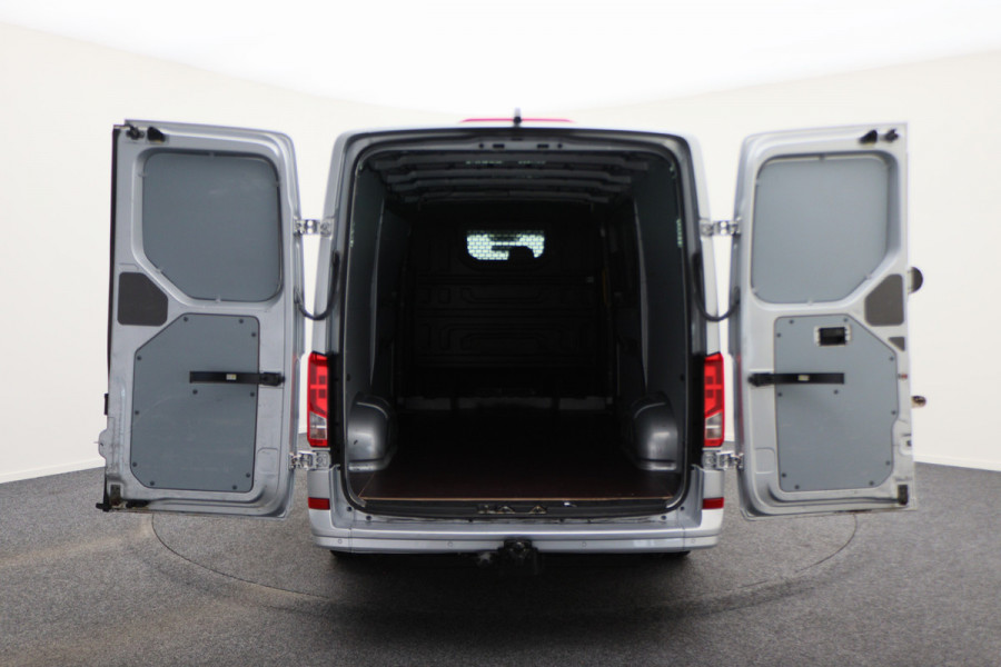 Volkswagen Crafter 30 2.0 TDI L3H2 2x Schuifdeur, Camera, Cruise, Airco, 3-Zits, Apple Carplay, Trekhaak, 18''