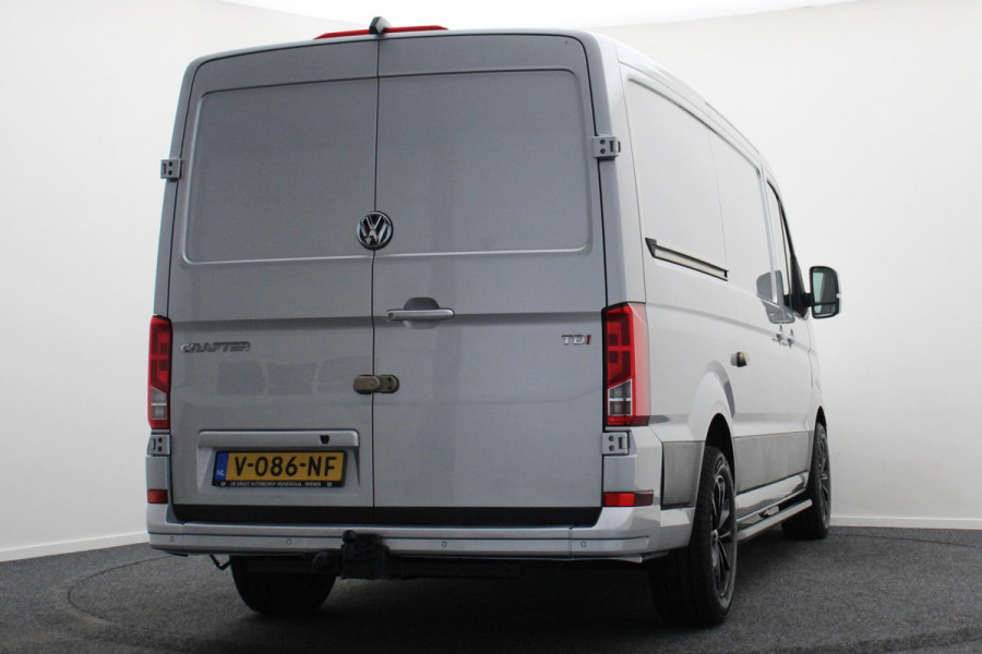 Volkswagen Crafter 30 2.0 TDI L3H2 2x Schuifdeur, Camera, Cruise, Airco, 3-Zits, Apple Carplay, Trekhaak, 18''