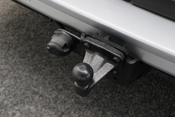 Volkswagen Crafter 30 2.0 TDI L3H2 2x Schuifdeur, Camera, Cruise, Airco, 3-Zits, Apple Carplay, Trekhaak, 18''