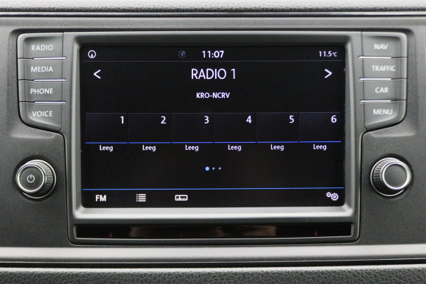 Volkswagen Crafter 30 2.0 TDI L3H2 2x Schuifdeur, Camera, Cruise, Airco, 3-Zits, Apple Carplay, Trekhaak, 18''
