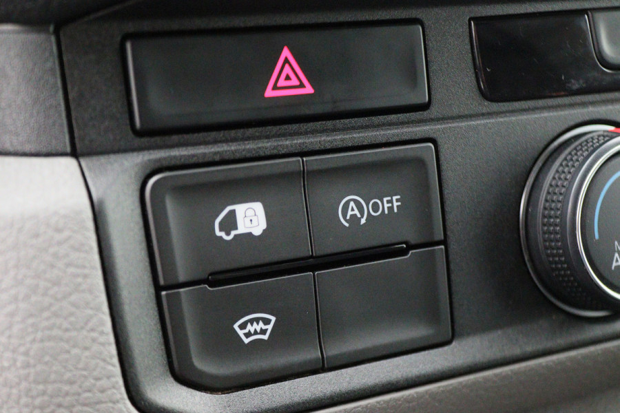 Volkswagen Crafter 30 2.0 TDI L3H2 2x Schuifdeur, Camera, Cruise, Airco, 3-Zits, Apple Carplay, Trekhaak, 18''