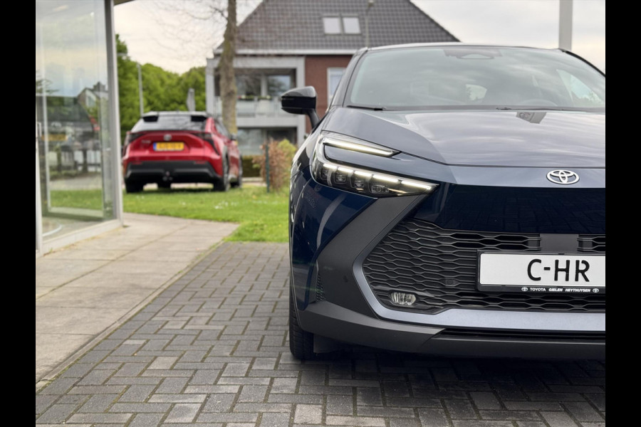 Toyota C-HR 1.8 Hybrid First Edition | Groot scherm, Dodehoekherkenning, Stoel + Stuurverwarming, Elektrische achterklep