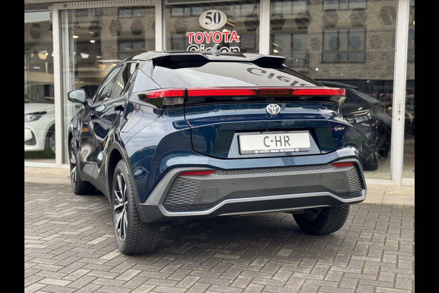 Toyota C-HR 1.8 Hybrid First Edition | Groot scherm, Dodehoekherkenning, Stoel + Stuurverwarming, Elektrische achterklep