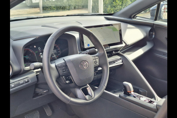 Toyota C-HR 1.8 Hybrid First Edition | Groot scherm, Dodehoekherkenning, Stoel + Stuurverwarming, Elektrische achterklep