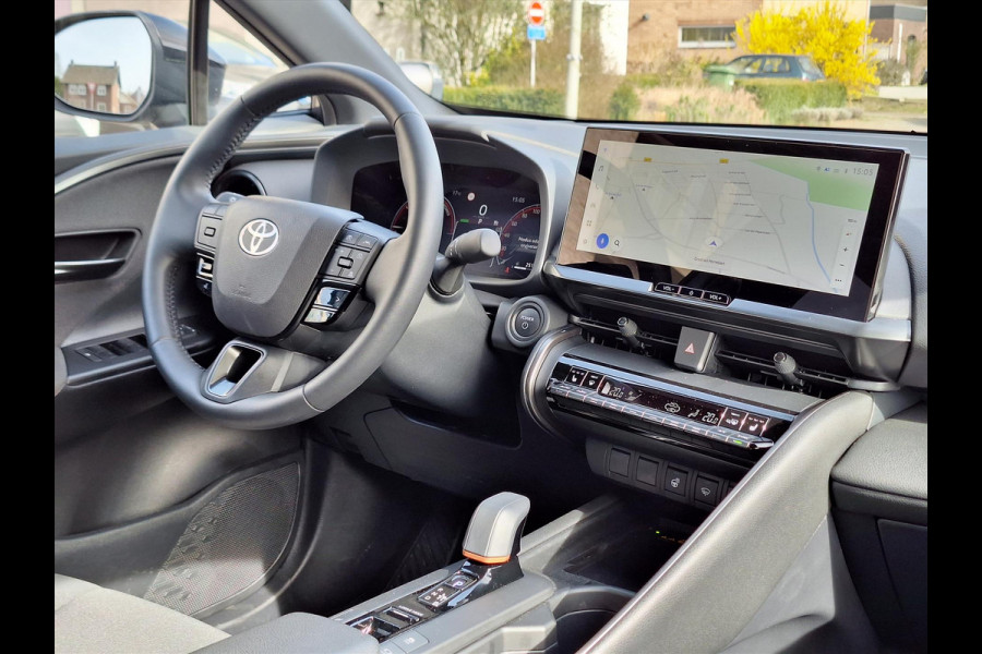 Toyota C-HR 1.8 Hybrid First Edition | Groot scherm, Dodehoekherkenning, Stoel + Stuurverwarming, Elektrische achterklep