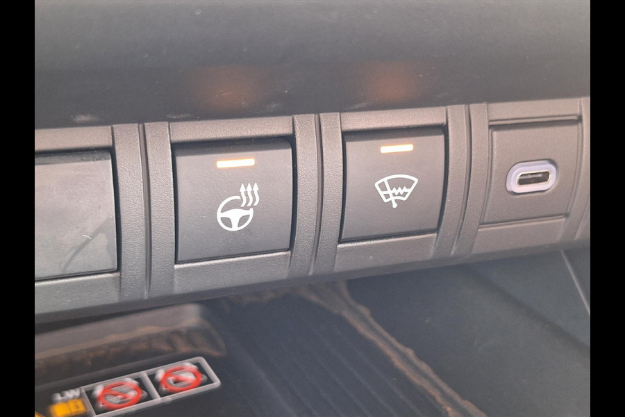Toyota C-HR 1.8 Hybrid First Edition | Groot scherm, Dodehoekherkenning, Stoel + Stuurverwarming, Elektrische achterklep