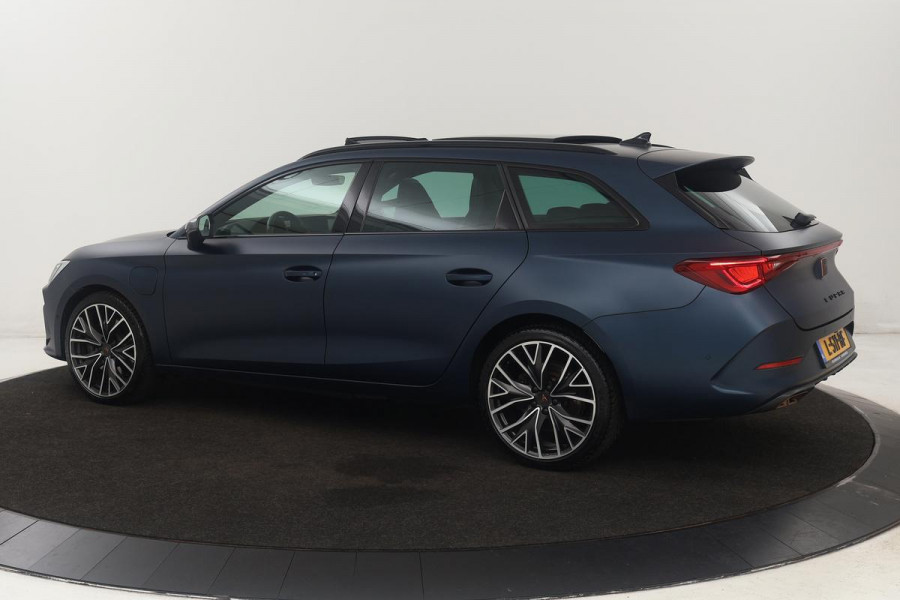 CUPRA Leon 1.4 e-Hybrid VZ Performance | Panoramadak | Stoel & stuurverwarming | Carplay | Camera | Adaptive cruise | Keyless | Navigatie