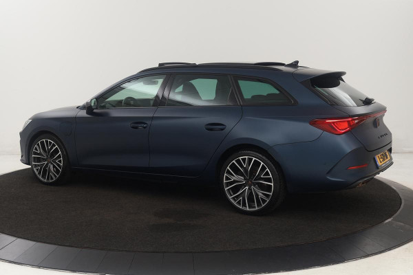 CUPRA Leon 1.4 e-Hybrid VZ Performance | Panoramadak | Stoel & stuurverwarming | Carplay | Camera | Adaptive cruise | Keyless | Navigatie