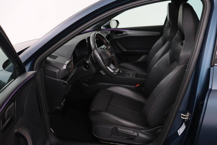 CUPRA Leon 1.4 e-Hybrid VZ Performance | Panoramadak | Stoel & stuurverwarming | Carplay | Camera | Adaptive cruise | Keyless | Navigatie
