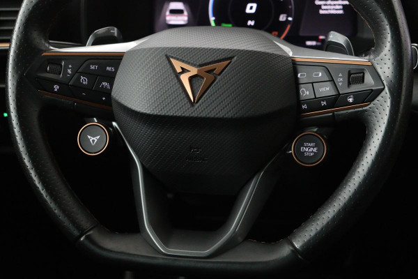 CUPRA Leon 1.4 e-Hybrid VZ Performance | Panoramadak | Stoel & stuurverwarming | Carplay | Camera | Adaptive cruise | Keyless | Navigatie