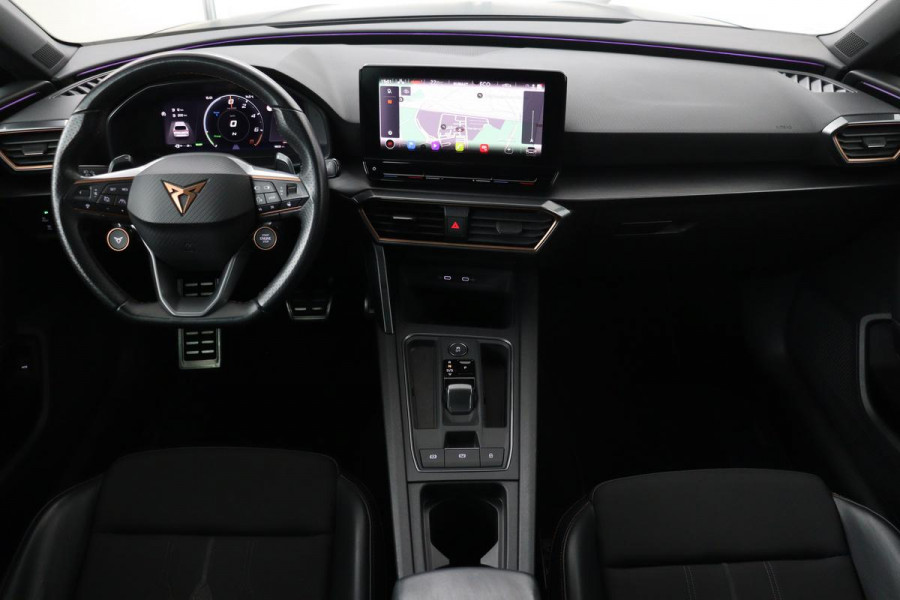 CUPRA Leon 1.4 e-Hybrid VZ Performance | Panoramadak | Stoel & stuurverwarming | Carplay | Camera | Adaptive cruise | Keyless | Navigatie