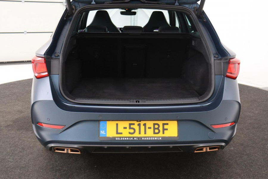 CUPRA Leon 1.4 e-Hybrid VZ Performance | Panoramadak | Stoel & stuurverwarming | Carplay | Camera | Adaptive cruise | Keyless | Navigatie
