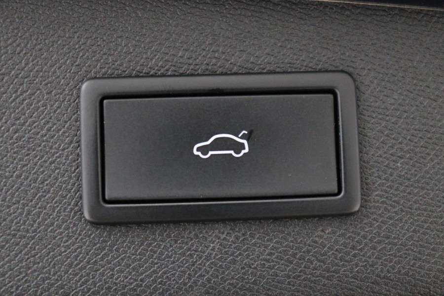 CUPRA Leon 1.4 e-Hybrid VZ Performance | Panoramadak | Stoel & stuurverwarming | Carplay | Camera | Adaptive cruise | Keyless | Navigatie